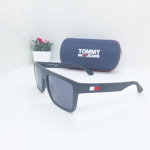 tommy hilfiger 1605